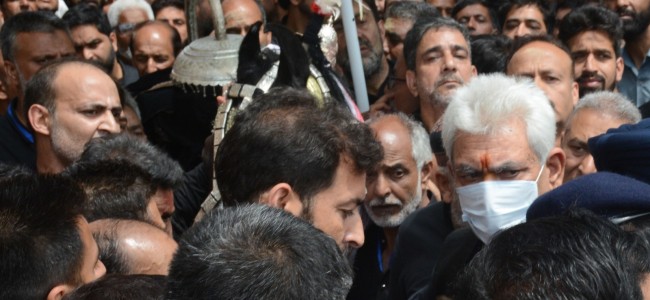 Lt Governor joins Youm-e-Ashoora’s Zuljinah procession at Botakadal, Downtown Srinagar Lt Governor joins Youm-e-Ashoora’s Zuljinah procession at Botakadal, Downtown Srinagar