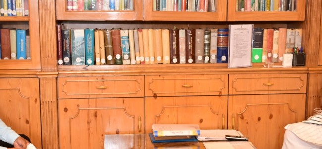 Chairman DDC Budgam calls on Lt Governor Chairman DDC Budgam calls on Lt Governor