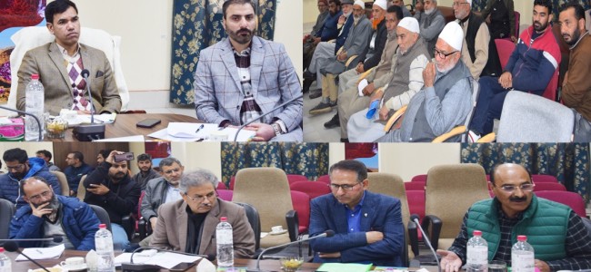 Saffron harvesting season: Div Com Kashmir visits IIKSTC, reviews it’s functioning Saffron harvesting season: Div Com Kashmir visits IIKSTC, reviews it’s functioning