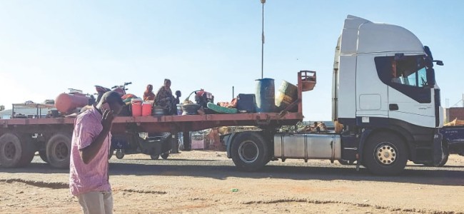 Thousands flee as Sudan’s army, paramilitary forces battle for aid hub Thousands flee as Sudan’s army, paramilitary forces battle for aid hub
