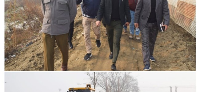 Div Com inspects progress of work on Barzulla Bund Road Div Com inspects progress of work on Barzulla Bund Road