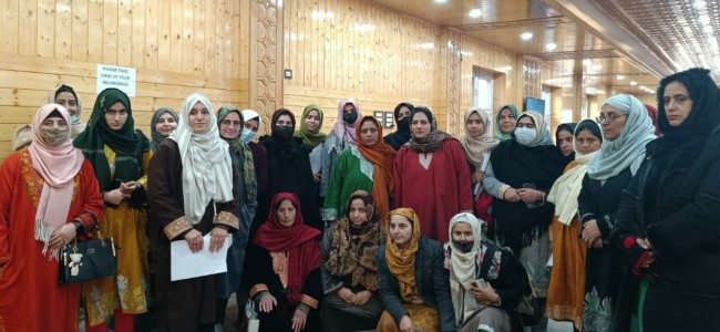 JKRLM & Food Safety Department collaborate to empower SHGs with Food Safety Training JKRLM & Food Safety Department collaborate to empower SHGs with Food Safety Training