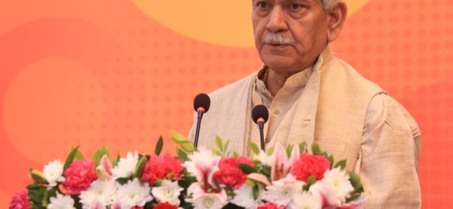 Lt Governor attends special session on ‘Investment opportunities in J&K’ at Vibrant Gujarat Global Summit Lt Governor attends special session on ‘Investment opportunities in J&K’ at Vibrant Gujarat Global Summit