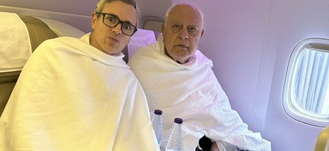 Farooq, Omar Leave For Saudi Arabia For Umrah Farooq, Omar Leave For Saudi Arabia For Umrah