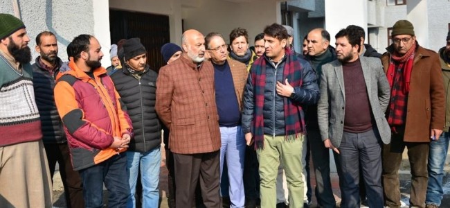 Secy Planning visits DES, SAES Srinagar, reviews functioning Secy Planning visits DES, SAES Srinagar, reviews functioning