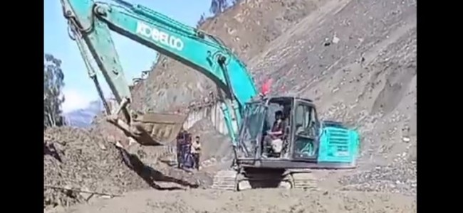 Jammu-Srinagar National Highway Blocked Due To Landslides Jammu-Srinagar National Highway Blocked Due To Landslides