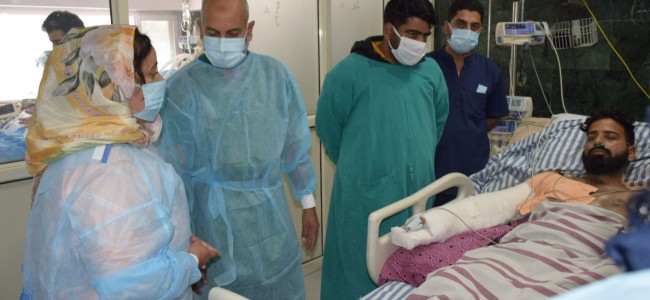 Sakeena Masood visits SKIMS, takes stock of well being of injured persons of Gagangeer attack Sakeena Masood visits SKIMS, takes stock of well being of injured persons of Gagangeer attack