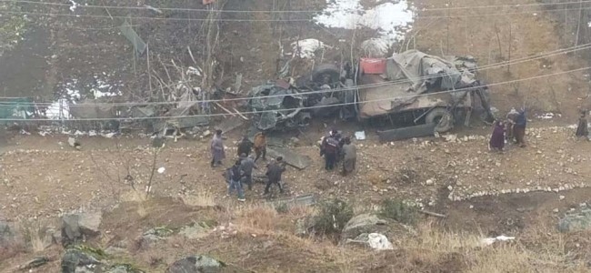 Two Soldiers Killed, Three Hurt As Army Vehicle Falls Into Gorge In J&K’s Bandipora Two Soldiers Killed, Three Hurt As Army Vehicle Falls Into Gorge In J&K’s Bandipora